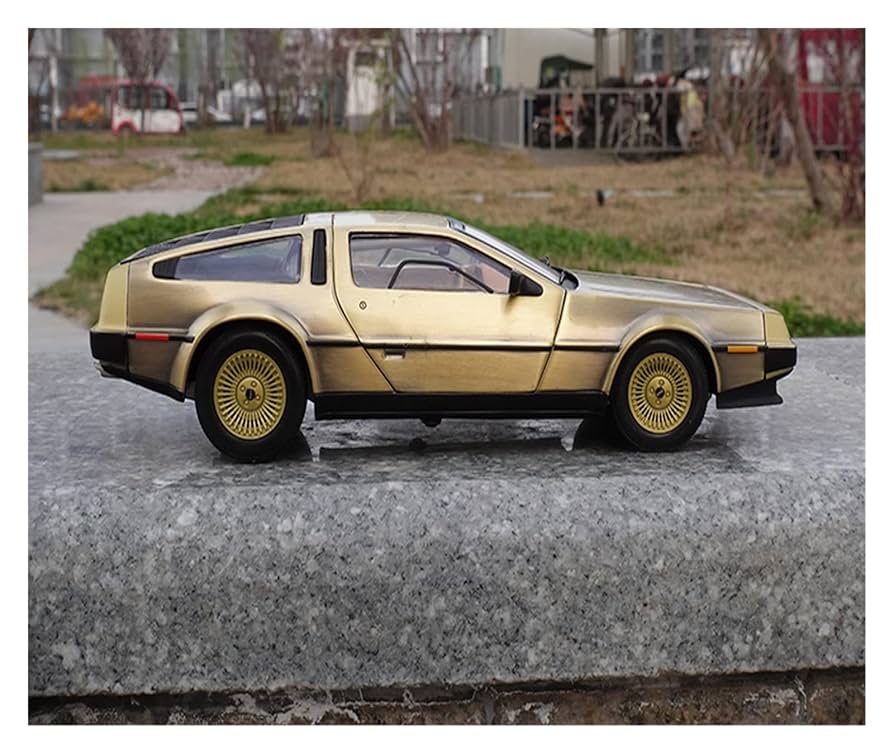 Scale Model Vehicles 1:18 for Back to The Future Delorean